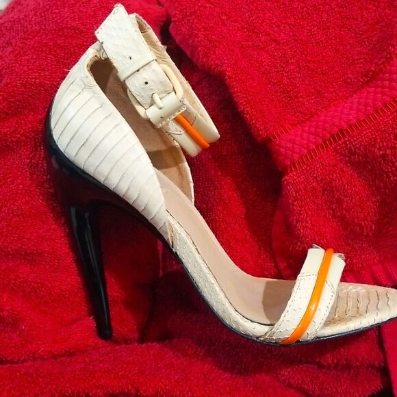L.A.M.B. Beige and Orange Heels - Picture 6 of 16